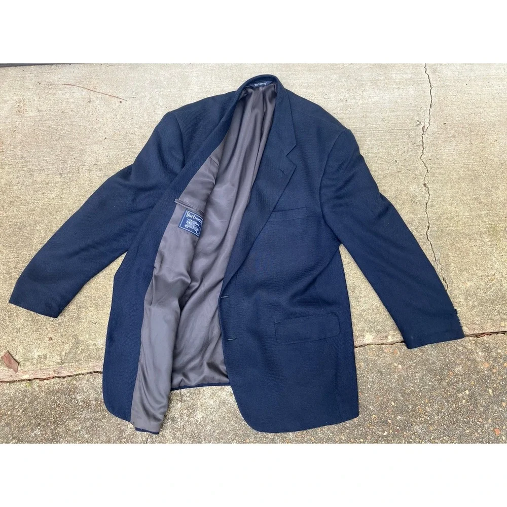 Vintage BURBERRY Pure 100% Silk ITALY Woven Sport Coat Blazer Mens 44R Navy